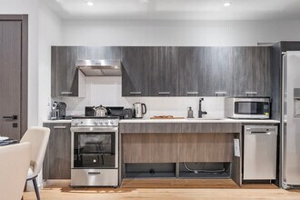 398 NE 5th St in Miami, FL - Building Photo - Building Photo
