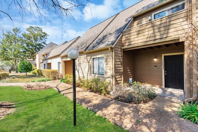 property at 12823 Briarwest Cir