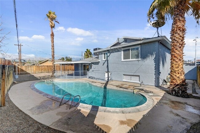 property at 6121 Edgewood Cir