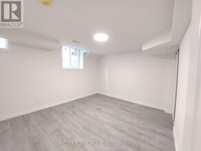 33 Mac Campbell BSMT Way in Bradford West Gwillimbury, ON - Building Photo - Building Photo