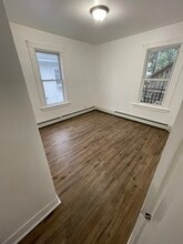 260 Sheridan St, Unit 2nd in Bridgeport, CT - Foto de edificio - Building Photo