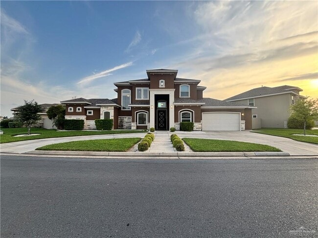 property at 33 Ensenada Ave