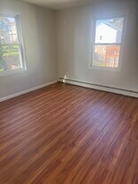 52 Charles St, Unit Stephen in New Britain, CT - Building Photo