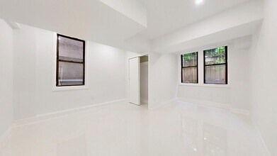 145 W 96th St in New York, NY - Building Photo - Building Photo