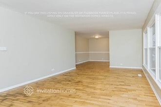 421 Spruce Dr in Schaumburg, IL - Building Photo - Building Photo