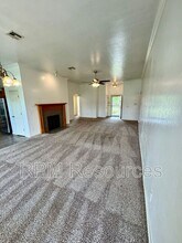 2315 Box Turtle Way in Midwest City, OK - Building Photo - Building Photo