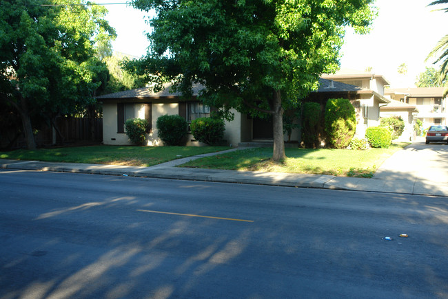 1229 Henderson Ave in Sunnyvale, CA - Building Photo - Building Photo