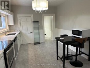 173 Prospect St in Newmarket, ON - Building Photo - Building Photo