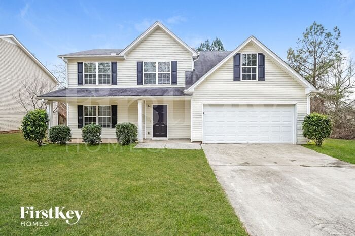 107 Cane Ave in Social Circle, GA - Building Photo