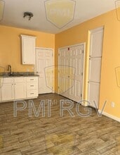 1101 W Kohala Ave in Alton, TX - Building Photo - Building Photo