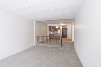 Brightwood Plaza in Bethel Park, PA - Building Photo - Interior Photo