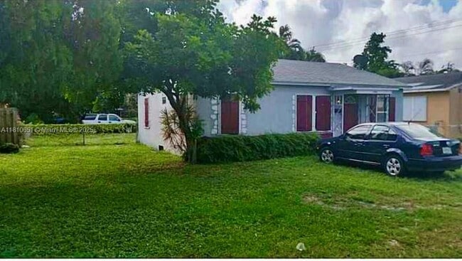 property at 1958 Thomas St