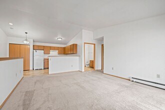 Tamarack Trails in Lake Mills, WI - Building Photo - Building Photo