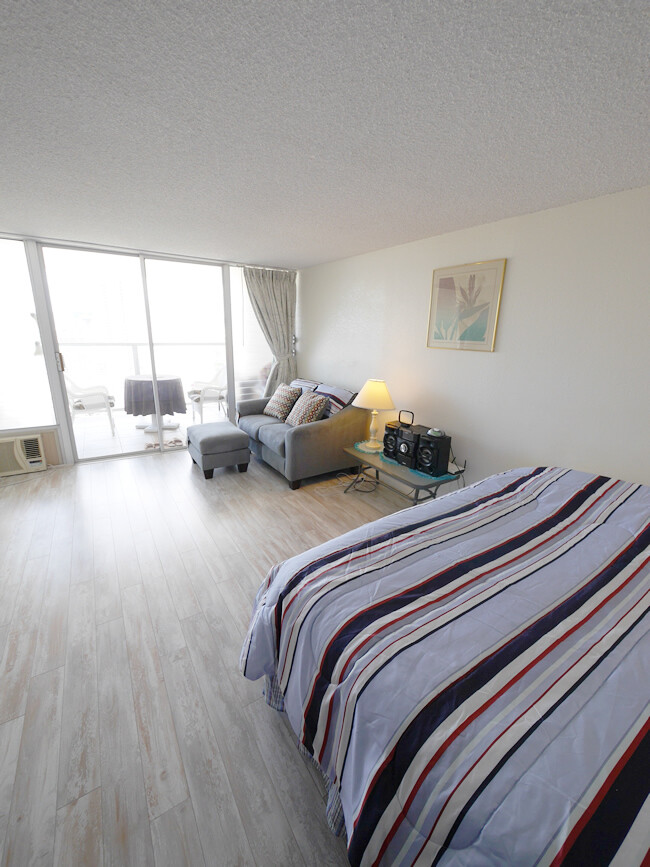 property at 445 Seaside Ave