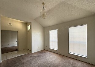 607 Ottawa Dr in Harker Heights, TX - Foto de edificio - Building Photo