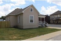 406 Buchanan Ave, Unit 406 Buchanan Rm 2