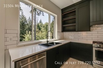 31504 McCreath Pl in Mission, BC - Building Photo - Building Photo