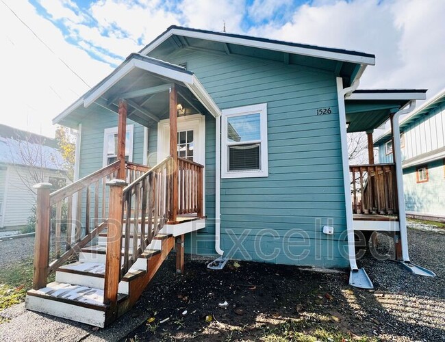 property at 1526 Steele Ave