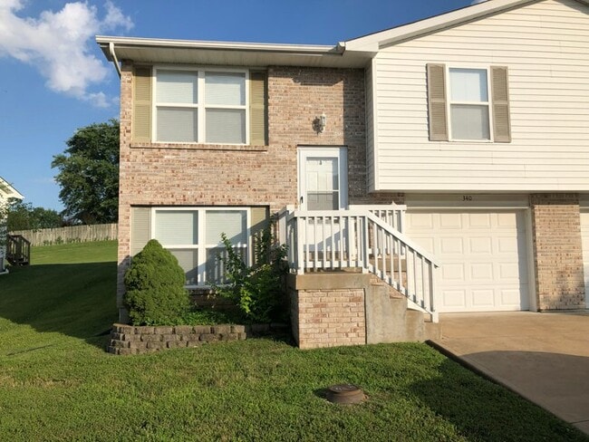 property at 340 Oak Ridge Pkwy