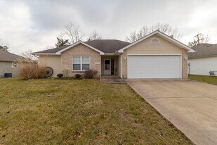 1606 Typhoon Dr in Columbia, MO - Building Photo