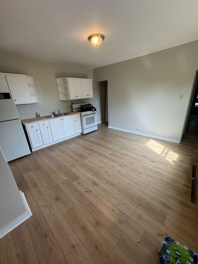 1912 Johnson St in Braddock, PA - Building Photo - Building Photo