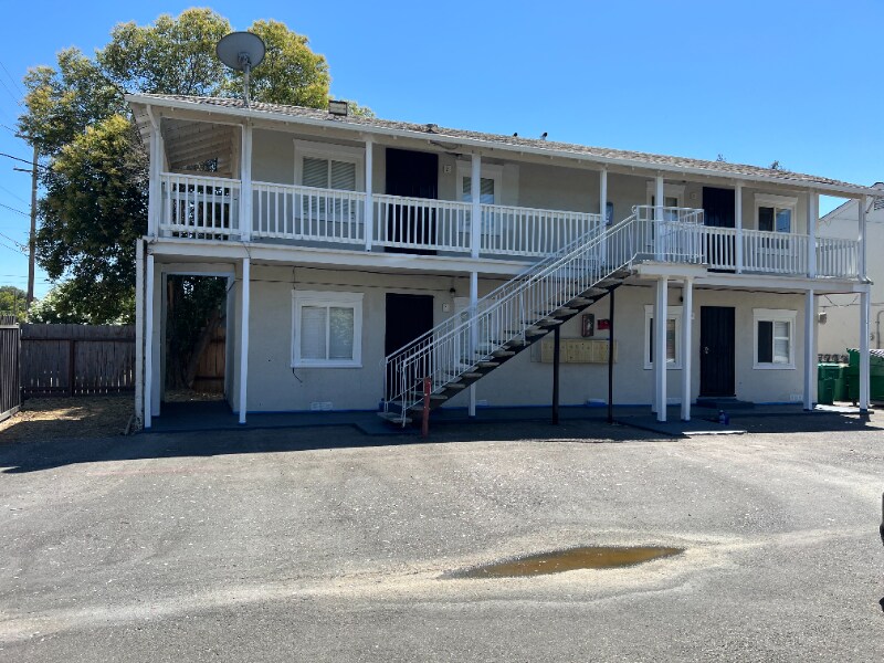 6004 Martin Luther King Jr Blvd in Sacramento, CA - Building Photo