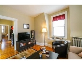 54 Harvard St-Unit -3 in Brookline, MA - Building Photo - Building Photo