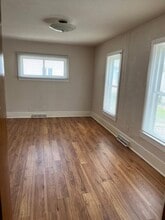 200 6th Ave SW in Le Mars, IA - Building Photo - Building Photo