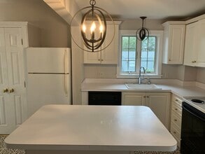 26 Otis Ave, Unit 1 in Kittery, ME - Building Photo - Building Photo