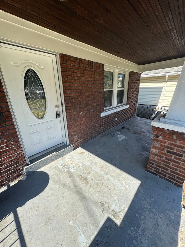 249 Elwyn Ave in Pittsburgh, PA - Building Photo - Building Photo