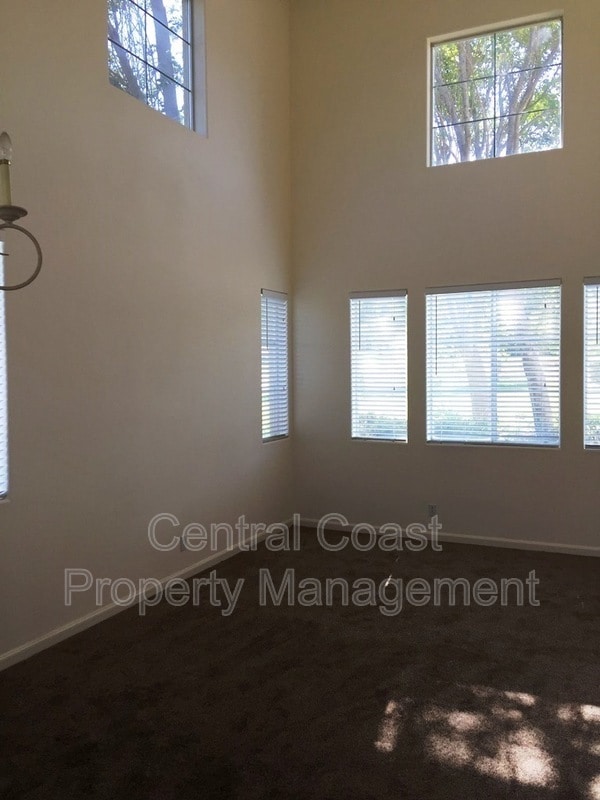 19227 Sunridge Pl in Salinas, CA - Building Photo - Building Photo