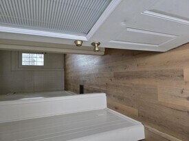 466 W McKibben St in Lima, OH - Building Photo