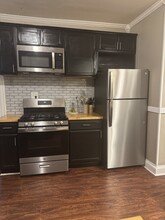 2825 N Richards St, Unit Furnished apartment in Milwaukee, WI - Building Photo - Building Photo