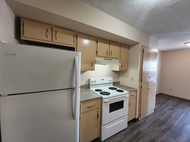 property at 208 Heritage Cir