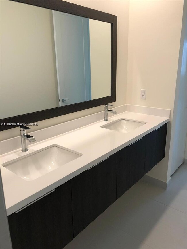 10226 NW 64th Terrace