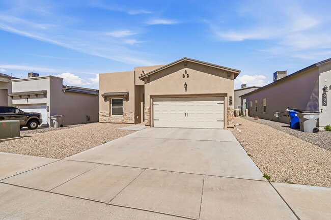909 Ada Ln in El Paso, TX - Building Photo - Building Photo