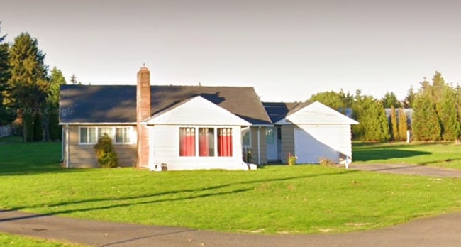 property at 226 E Pole Rd