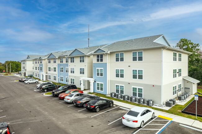 Brisas Del Sur Apartments in Ft. Myers, FL - Building Photo - Building Photo