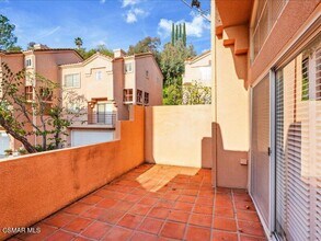 4345 Freedom Dr in Calabasas, CA - Building Photo - Building Photo
