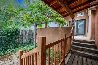 1115 Agua Fria St in Santa Fe, NM - Building Photo - Building Photo