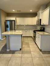 2089 Christensen Dr in Fresno, CA - Building Photo - Building Photo