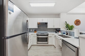 15928 Front Beach Rd in Panama City Beach, FL - Building Photo - Building Photo