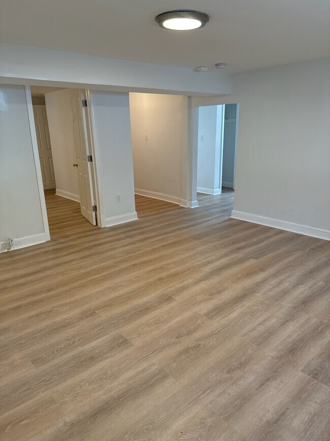 61 Selkirk Rd, Unit 01