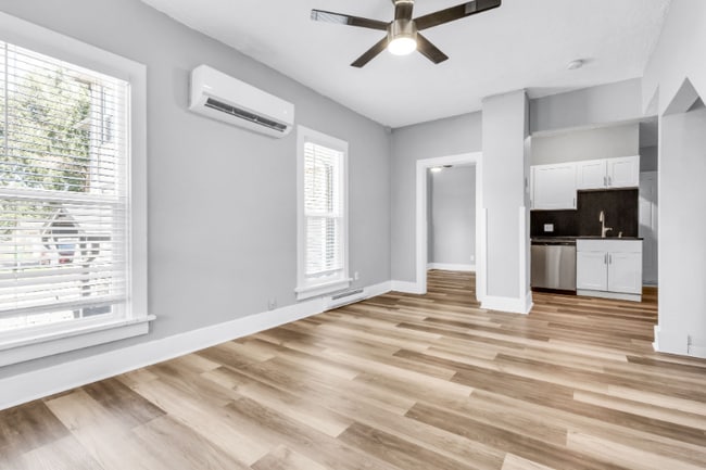 1213 12th St