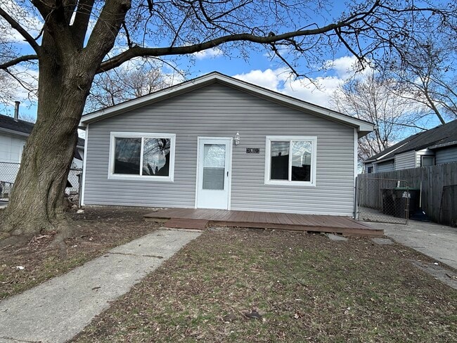 5901 Roosevelt St in Taylor, MI - Building Photo - Building Photo