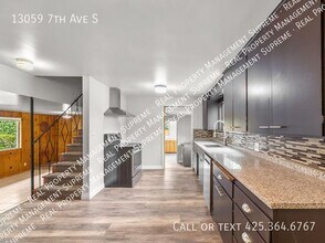 13059 7th Ave S in Burien, WA - Building Photo - Building Photo