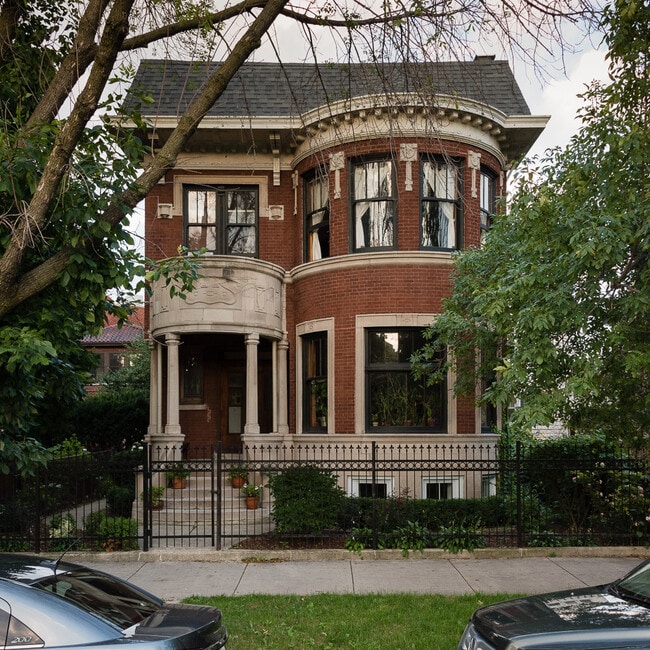 1829 N Humboldt Blvd, Unit B