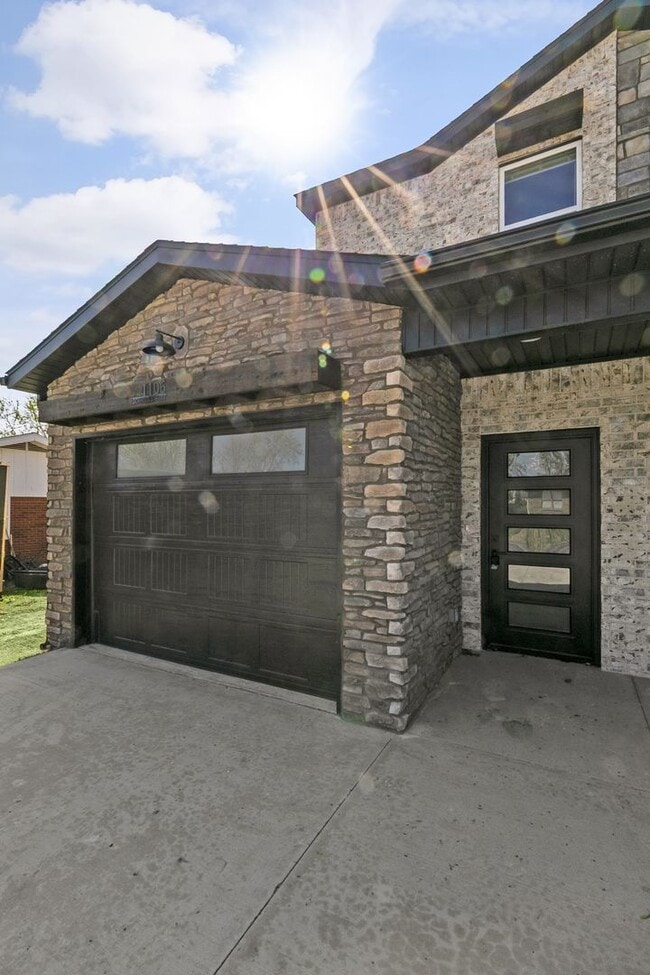 property at 1106 Lockheed St