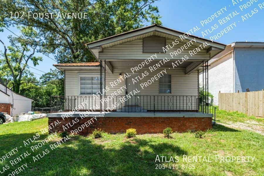 102 Foust Ave in Hueytown, AL - Building Photo