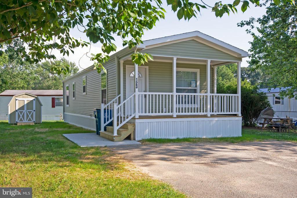 1679 S State St in Dover, DE - Building Photo